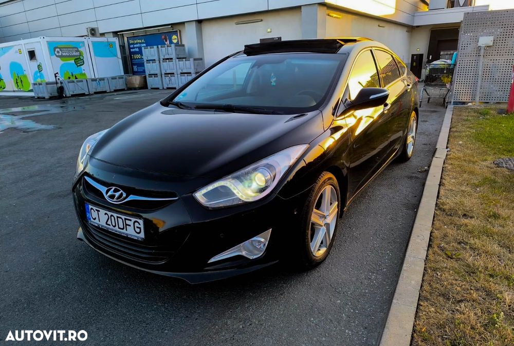 Hyundai i40 1.7 CRDI DPF Sedan TPMS Aut. Supreme - 2