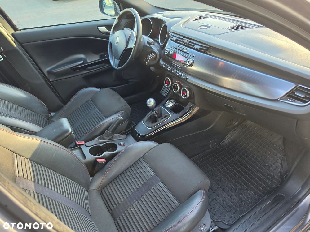 Alfa Romeo Giulietta 1.4 TB MultiAir Distinctive - 4
