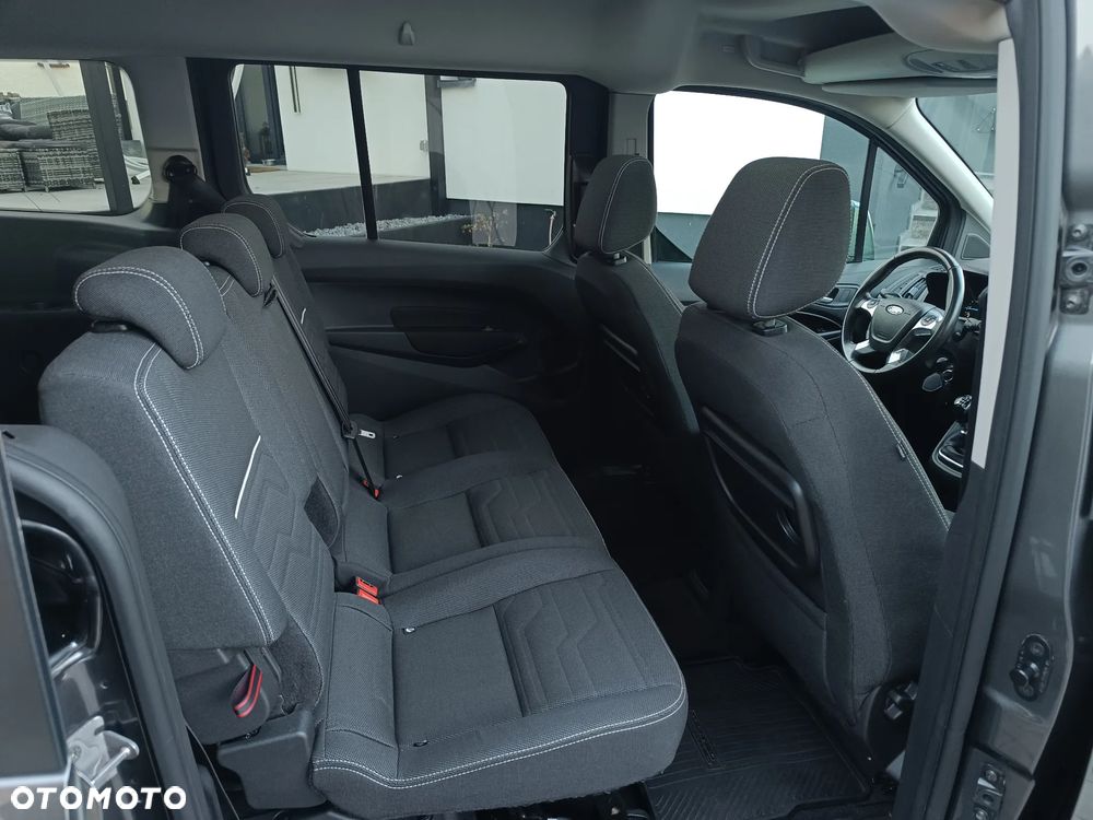 Ford Tourneo Connect Grand - 14