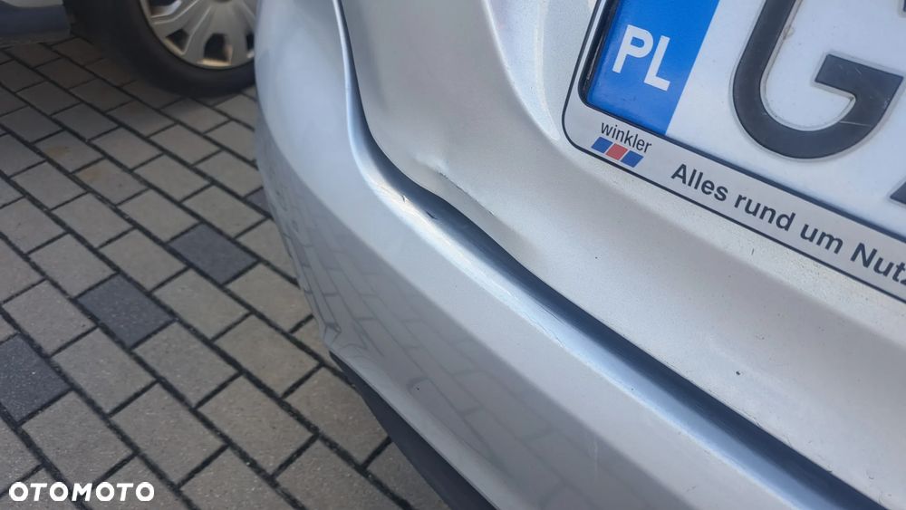 Ford Fiesta 1.5 TDCi Ambiente - 11