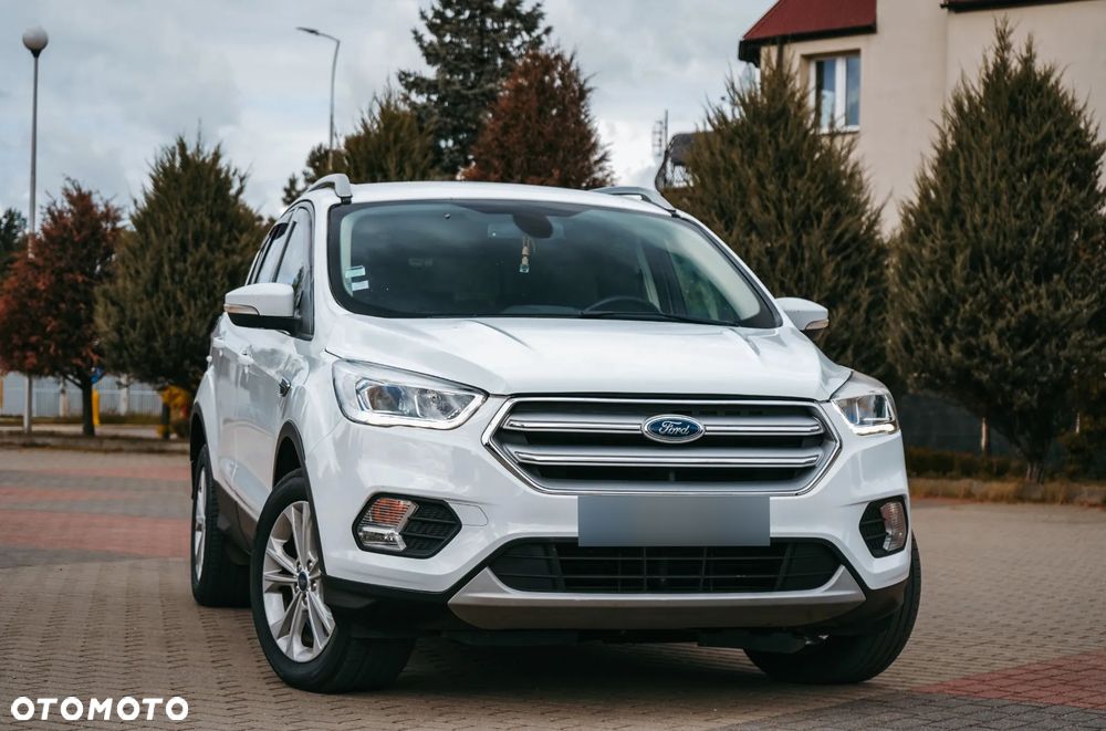 Ford Kuga 2.0 TDCi 2x4 Titanium - 1