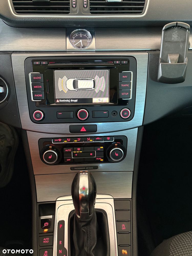 Volkswagen Passat Variant 2.0 TDI DPF DSG Comfortline - 21