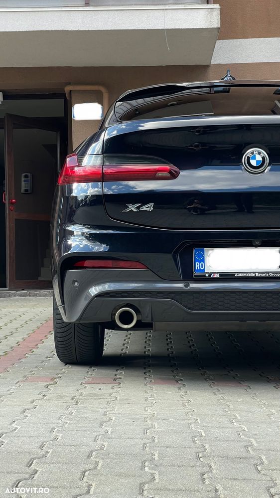 BMW X4 xDrive20i AT xLine - 12