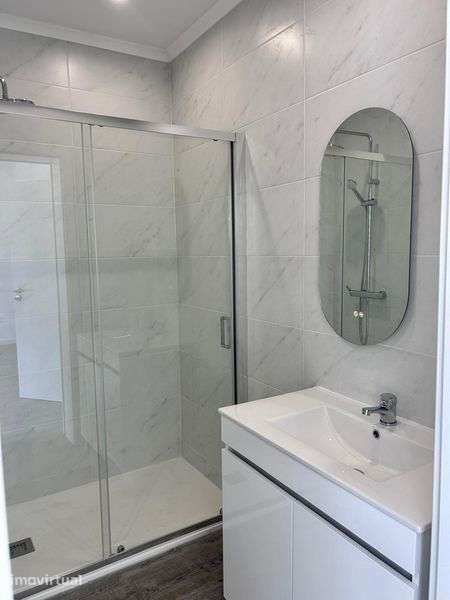 Fantástica Moradia em Leiria: Habitação Própria e Investimento - Grande imagem: 5/12