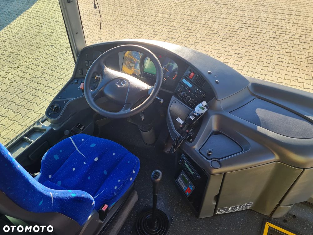 Mercedes-Benz INTOURO - 9