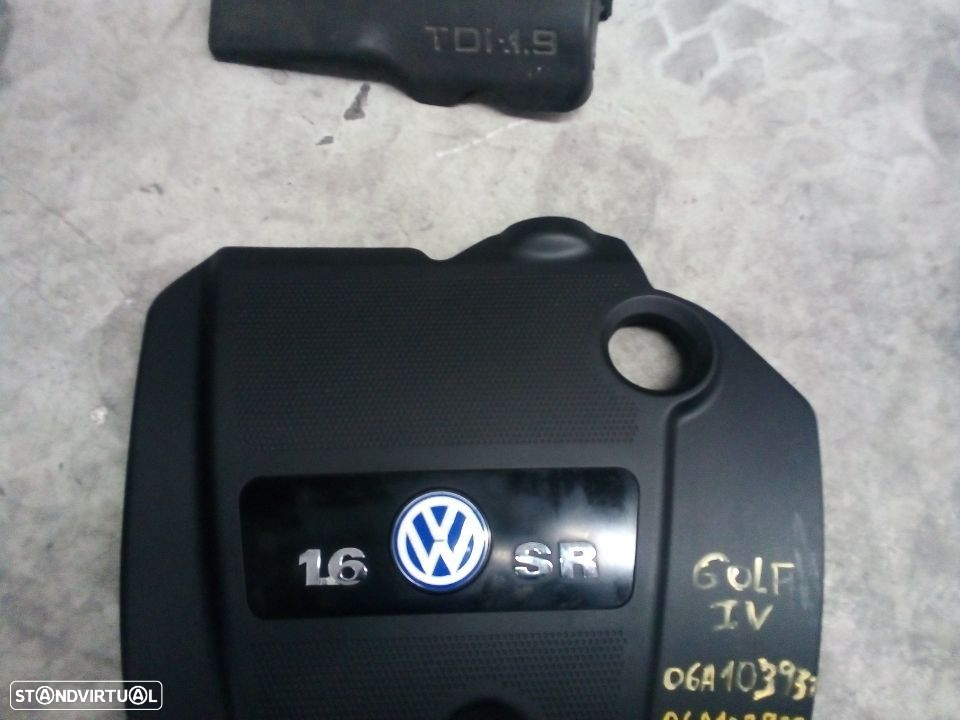 Tampa de motor VW Golf IV Ref: 06A103932 - 2