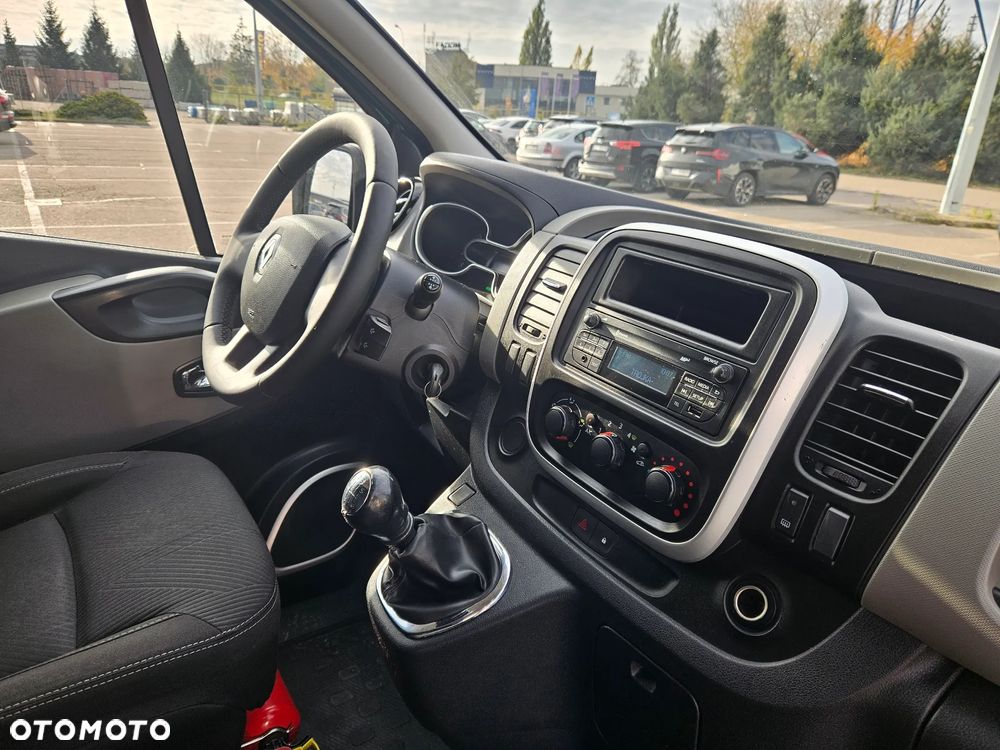 Renault Trafic - 12