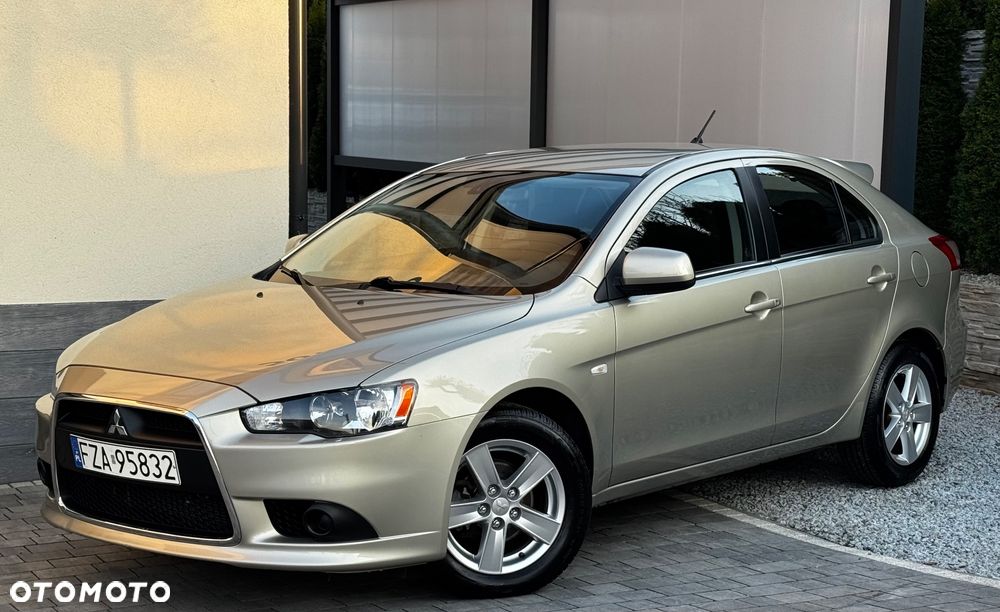 Mitsubishi Lancer - 7