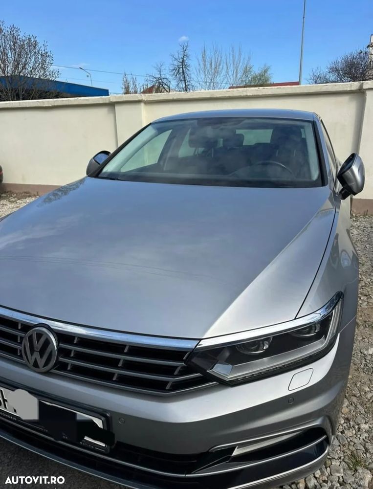 Volkswagen Passat 2.0 TDI DSG Comfortline - 2