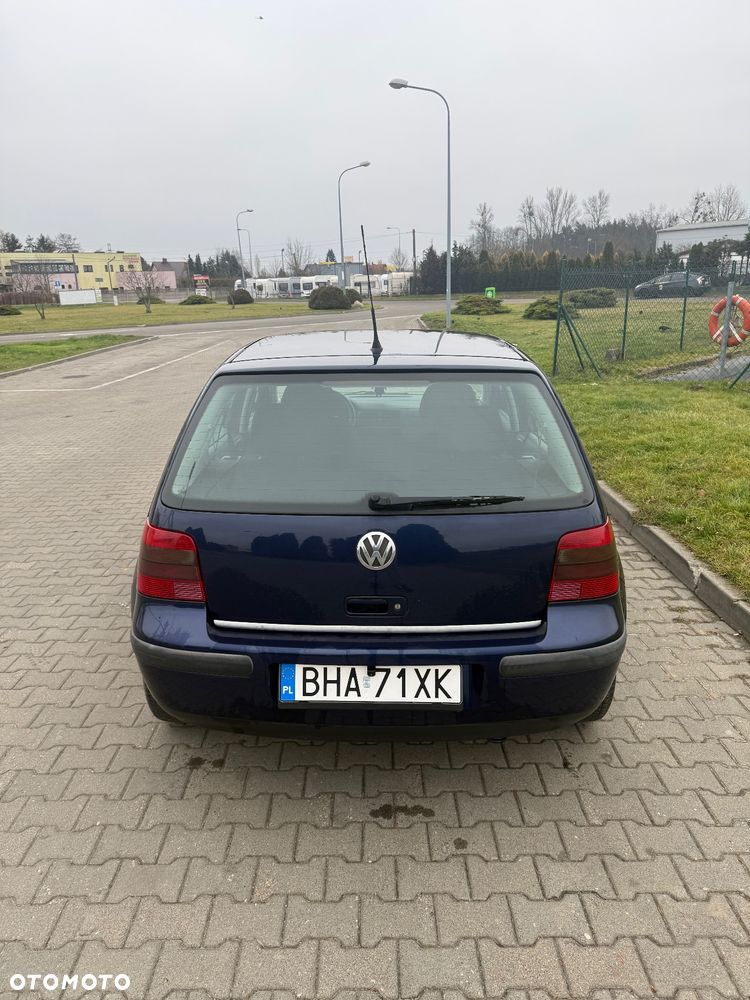 Volkswagen Golf 1.4 Basis - 3
