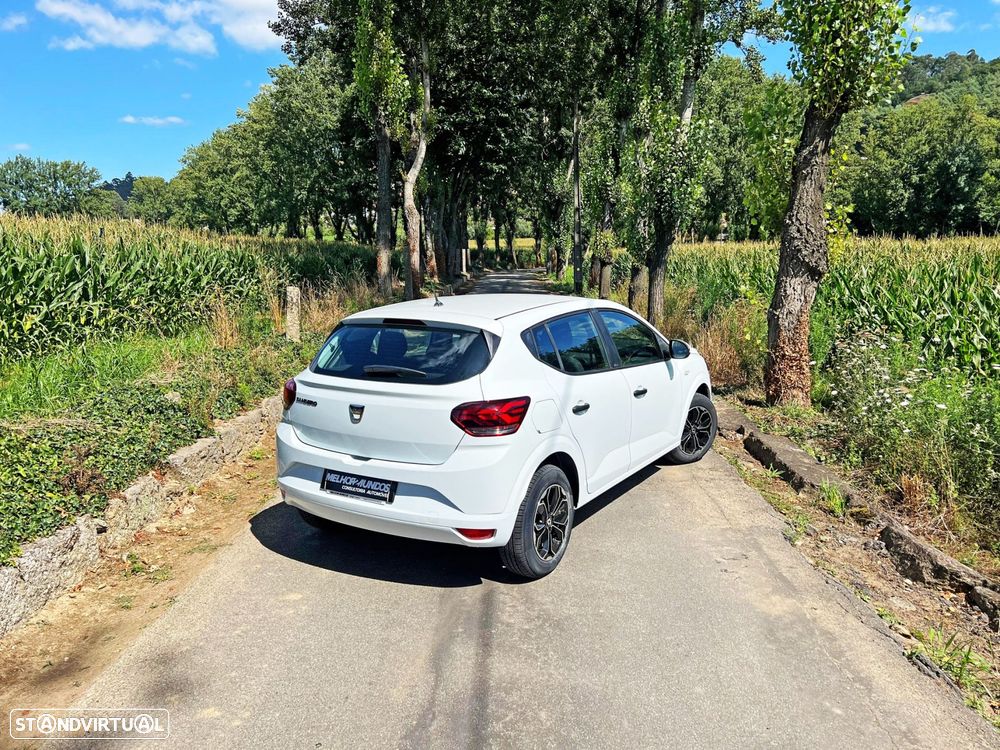 Dacia Sandero - 6