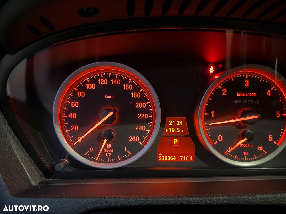 BMW X5 M M50d - 10