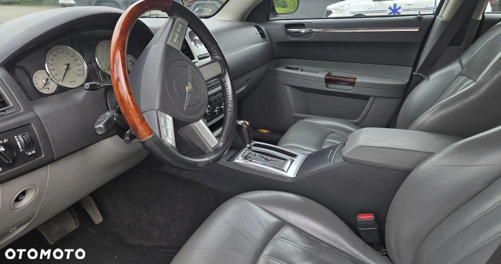 Chrysler 300C 3.5 V6 - 3