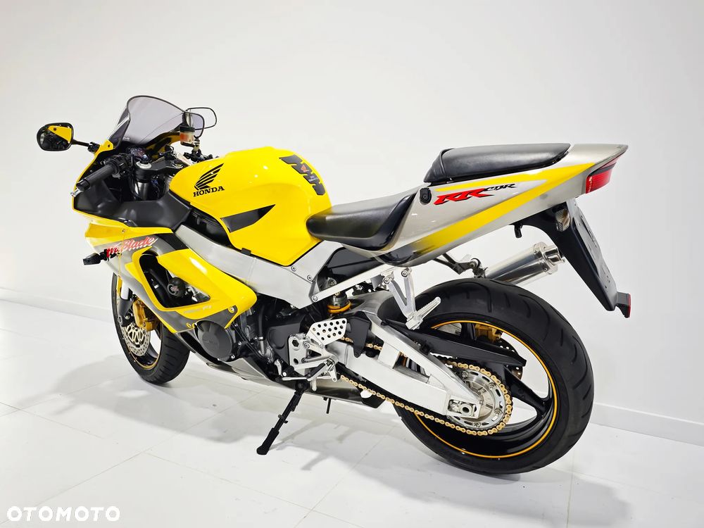 Honda CBR - 23