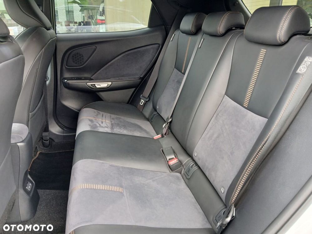 Lexus LBX 1.5 Hybrid Cool - 7