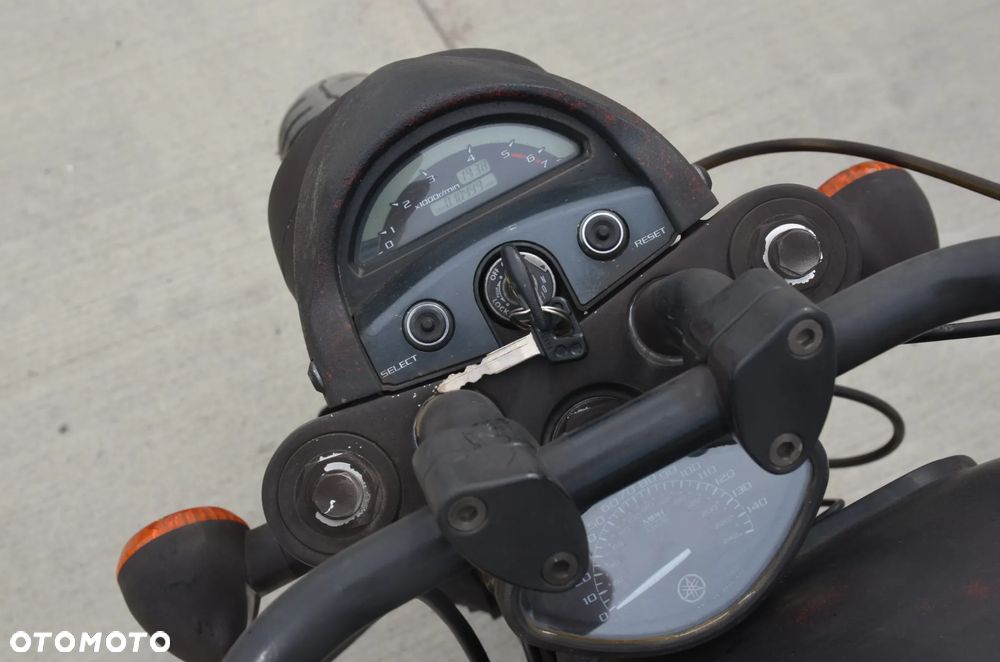 Yamaha Road Star - 9