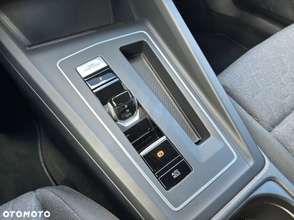 Volkswagen Golf - 26