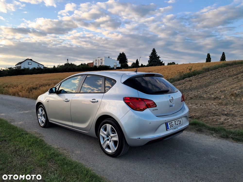 Opel Astra 1.4 Turbo Active - 4