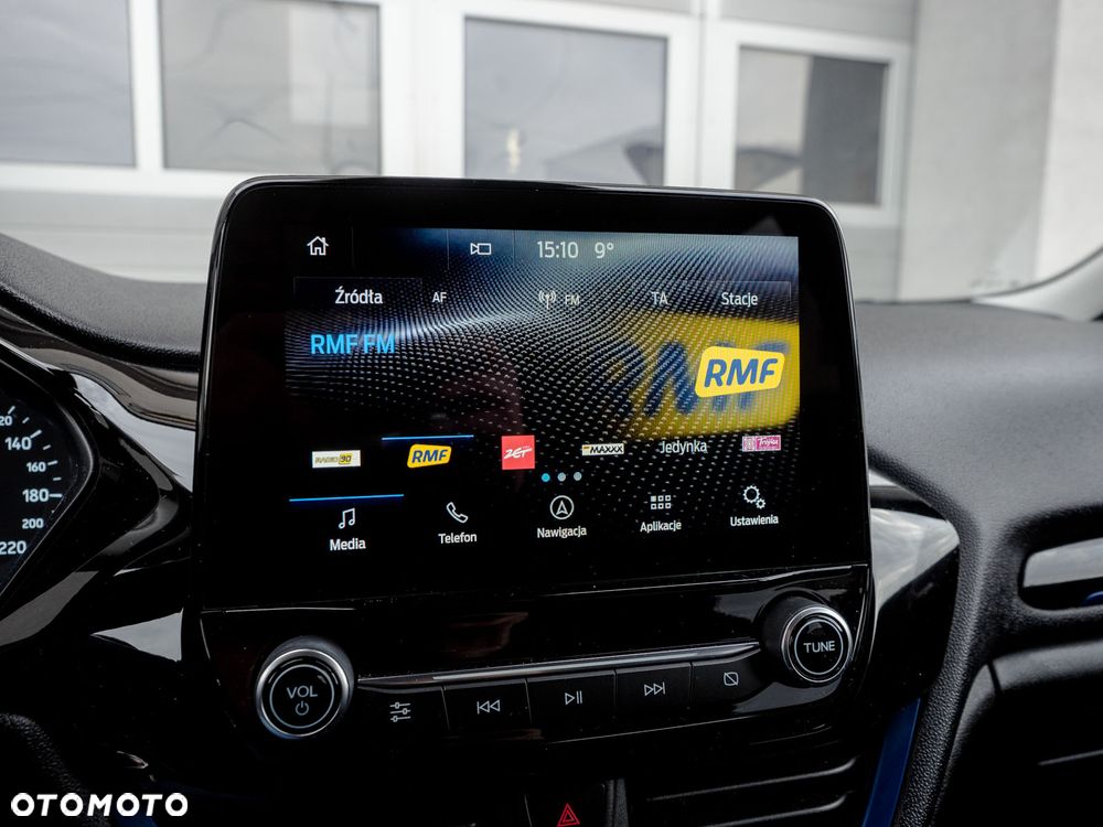 Ford Fiesta - 25