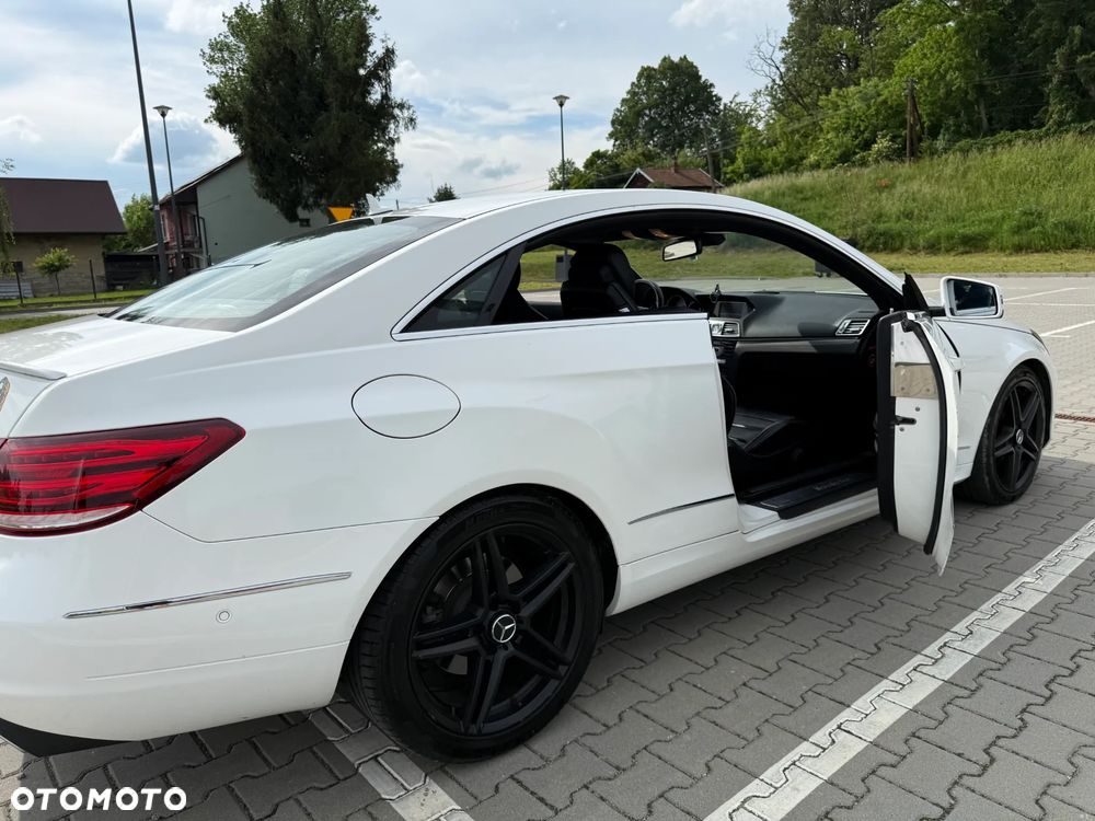 Mercedes-Benz Klasa E 220 CDI 7G-TRONIC - 24