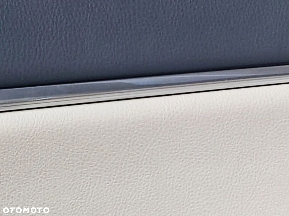 TOYOTA CAMRY 2.5h od 2019r Fotele Kanapy Boczki Skórzane - 13