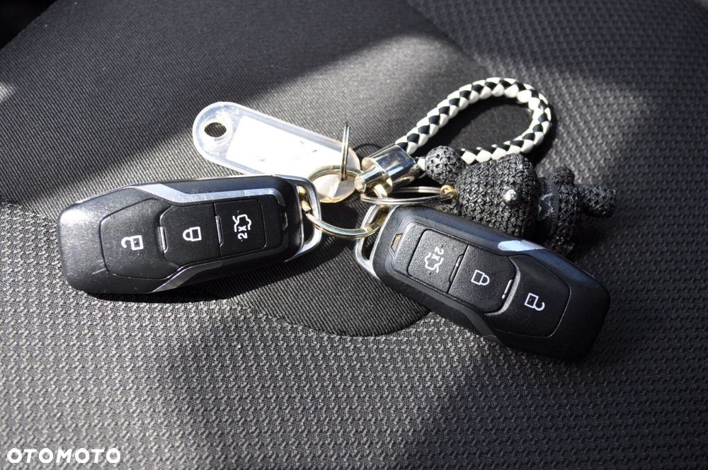 Ford S-Max - 19