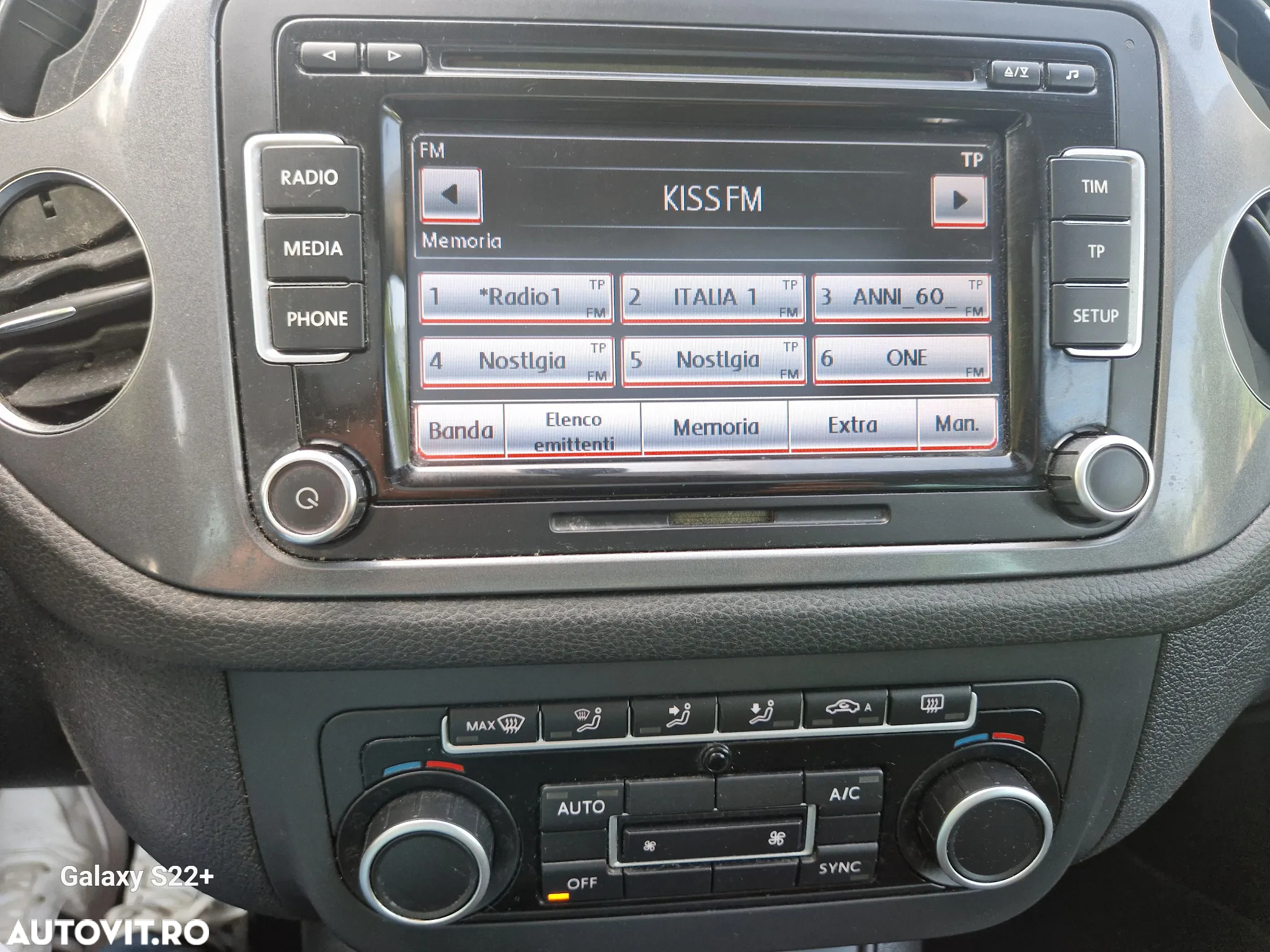 Volkswagen Tiguan 2.0 TDI DPF BlueMotion Technology Lounge Sport & Style - 18
