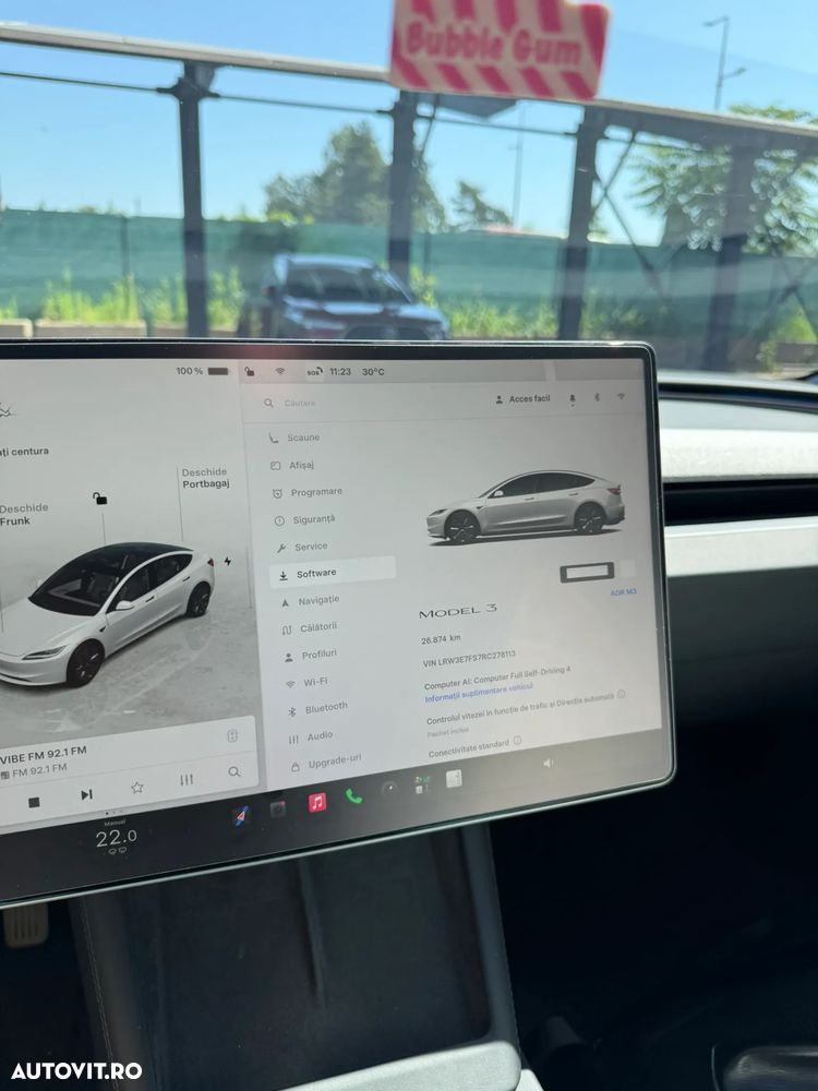 Tesla Model 3 - 3