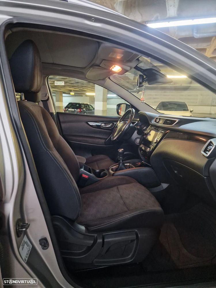 Nissan Qashqai 1.5 dCi N-Connecta - 12