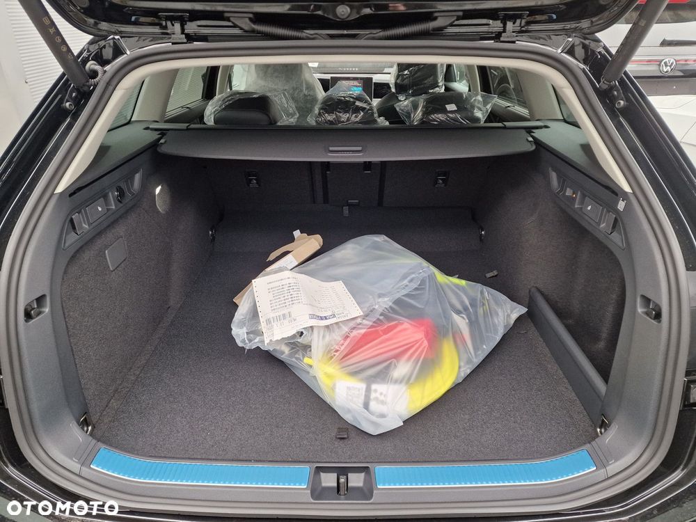 Volkswagen Passat - 8