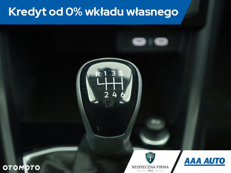 Volkswagen T-Cross - 14