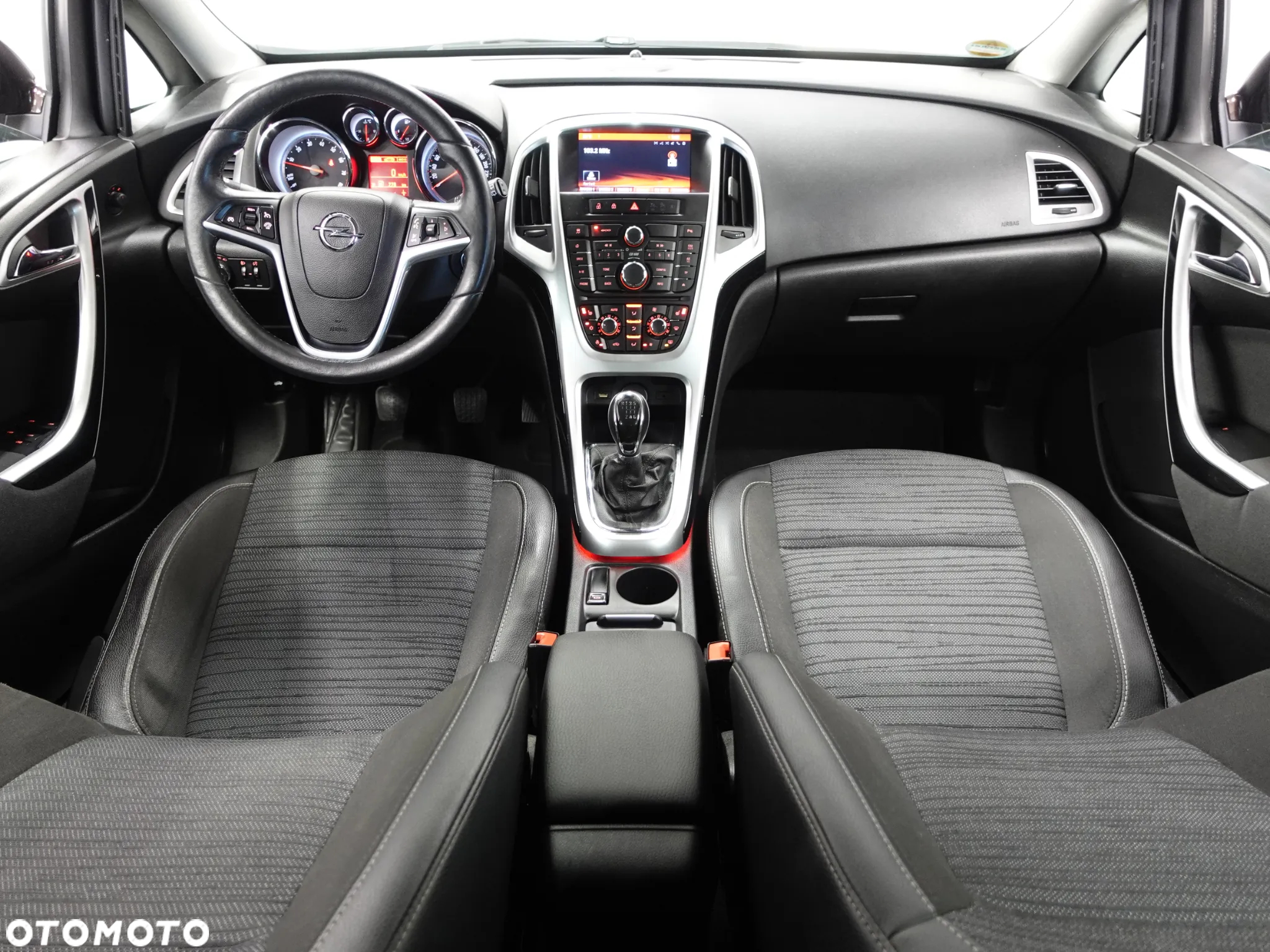 Opel Astra 1.4 Turbo ENERGY - 28
