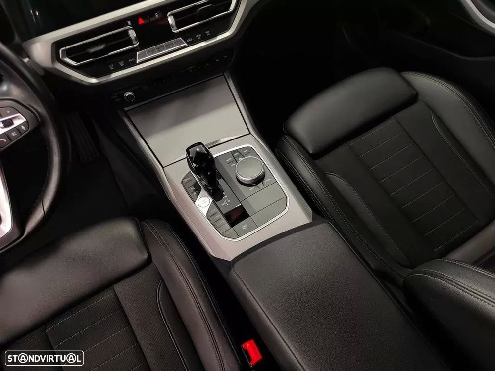 BMW 320 e Line Sport Auto — fotografia 35