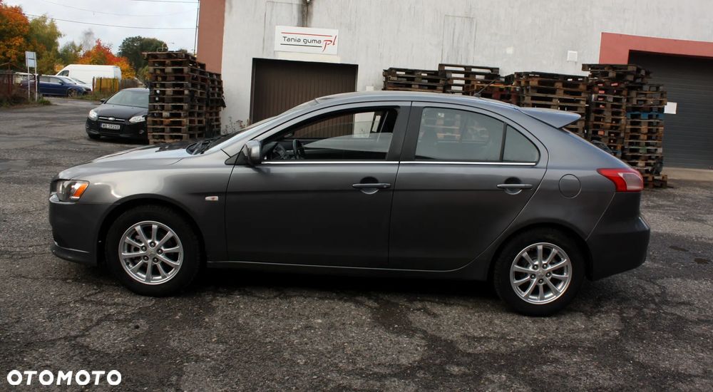 Mitsubishi Lancer 2011 photo 5