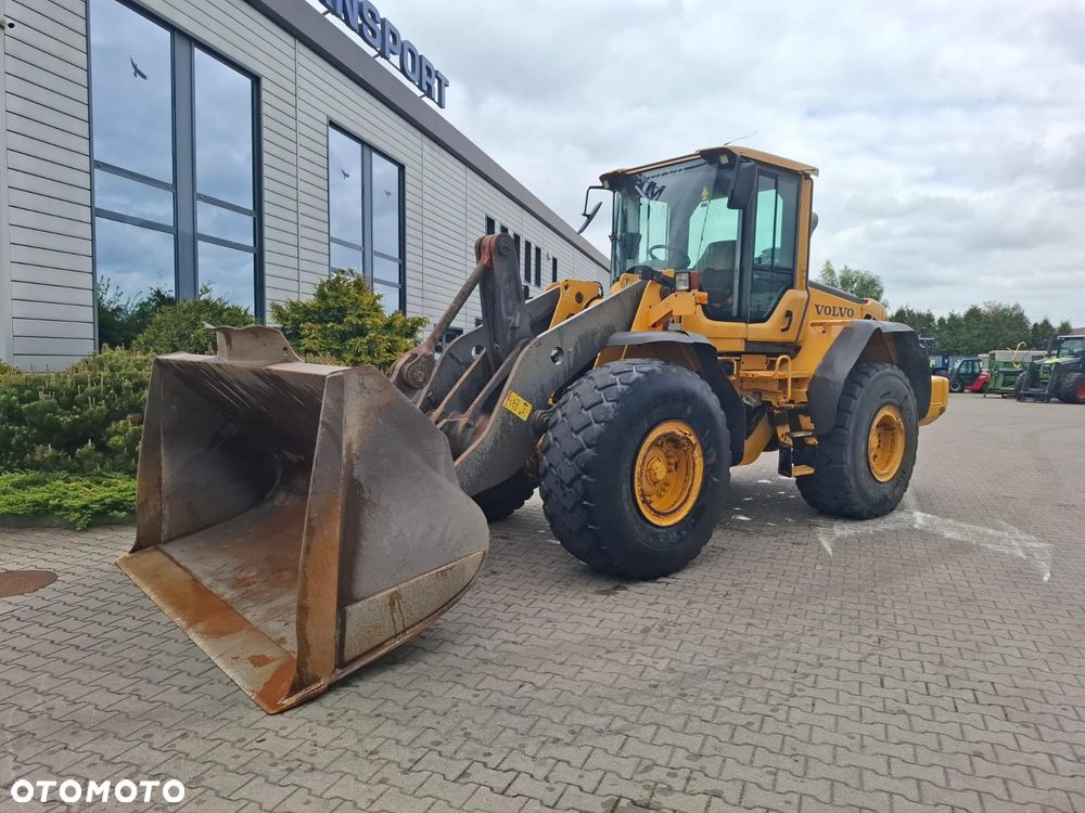 Volvo L120F - 1