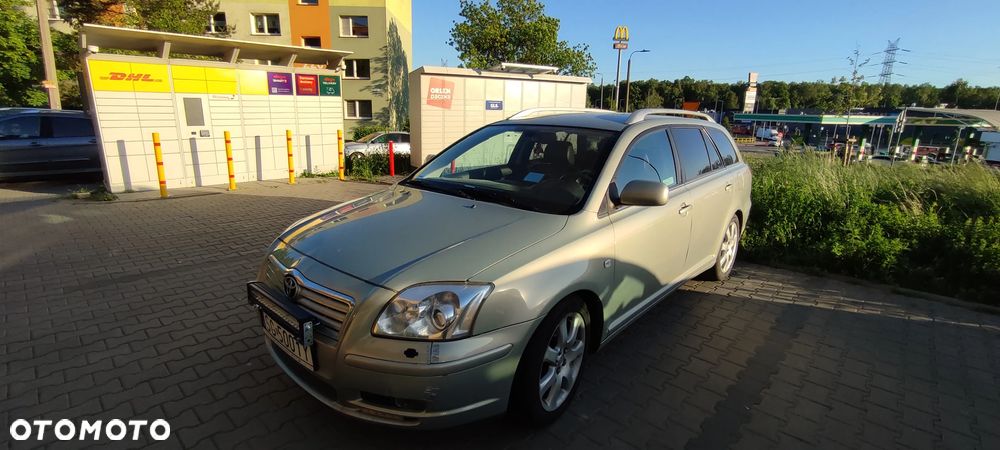 Toyota Avensis 2.0 VVT-i High - 1