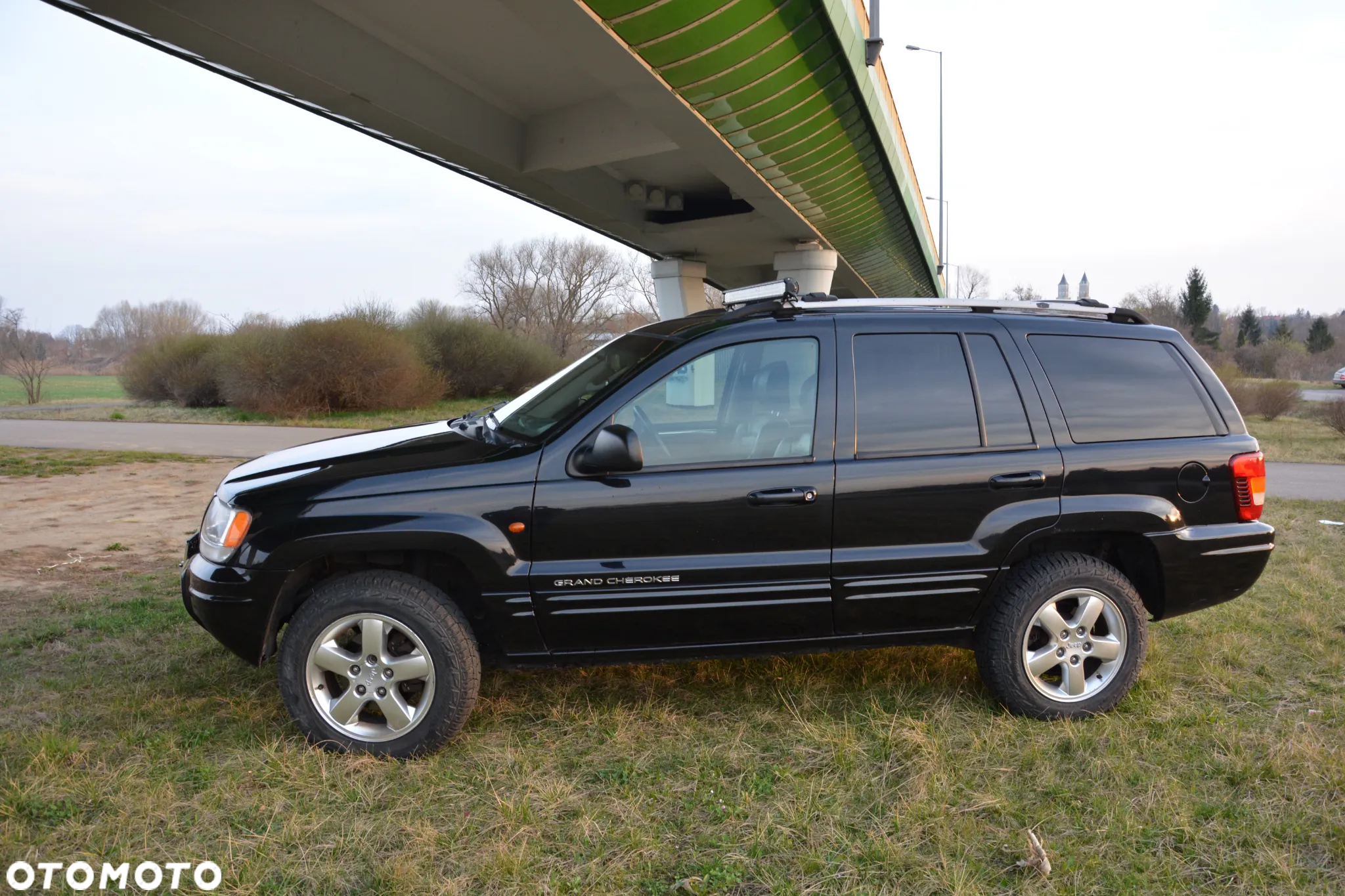 Jeep Grand Cherokee - 2