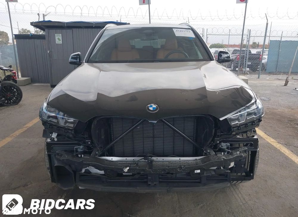 BMW X5 xDrive40i - 10