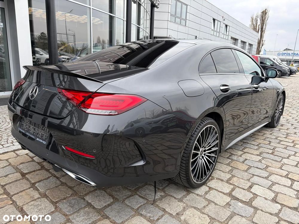 Mercedes-Benz CLS 300 d 4-Matic AMG - 4