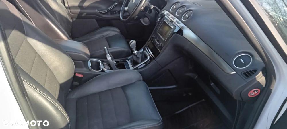 Ford S-Max 2.2 TDCi DPF Platinium X - 28