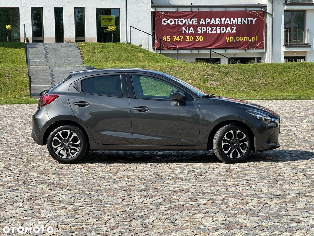 Mazda 2 - 8
