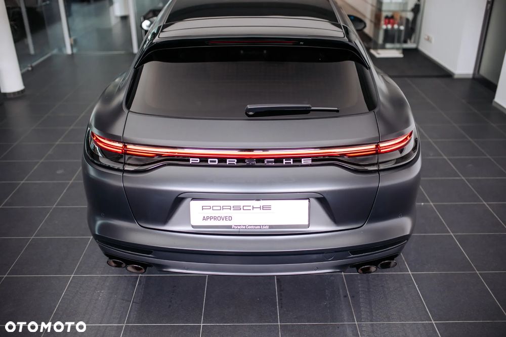 Porsche Panamera Turbo S Sport Turismo - 14