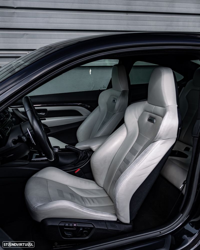 BMW M4 Auto - 12