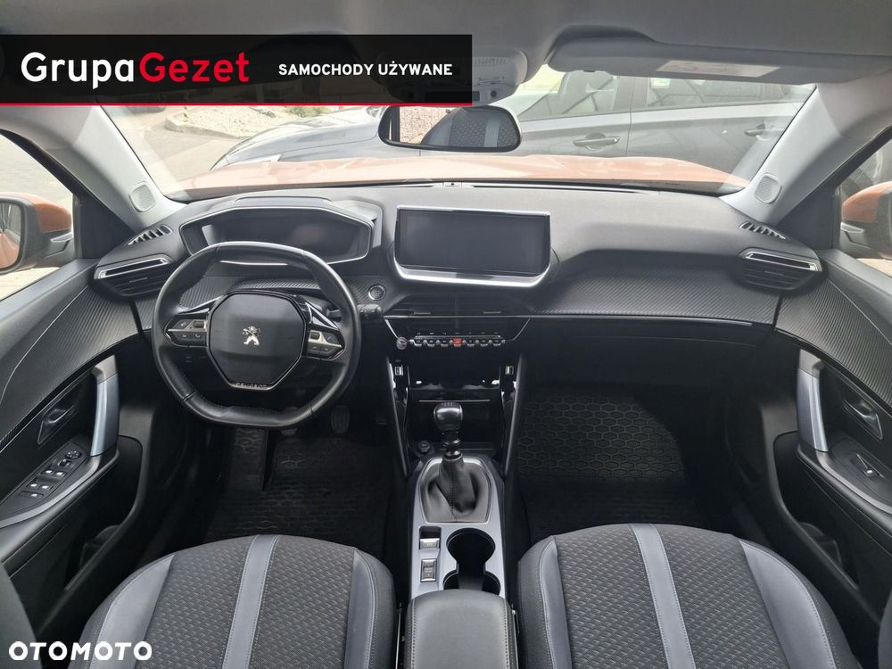 Peugeot 2008 - 11