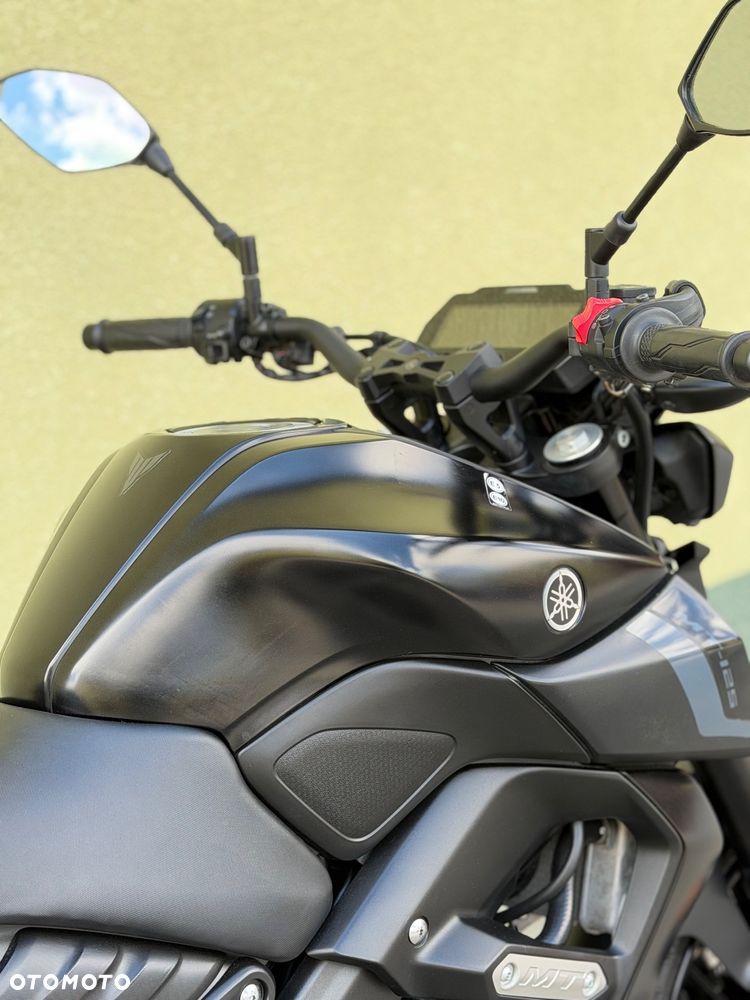Yamaha MT - 15