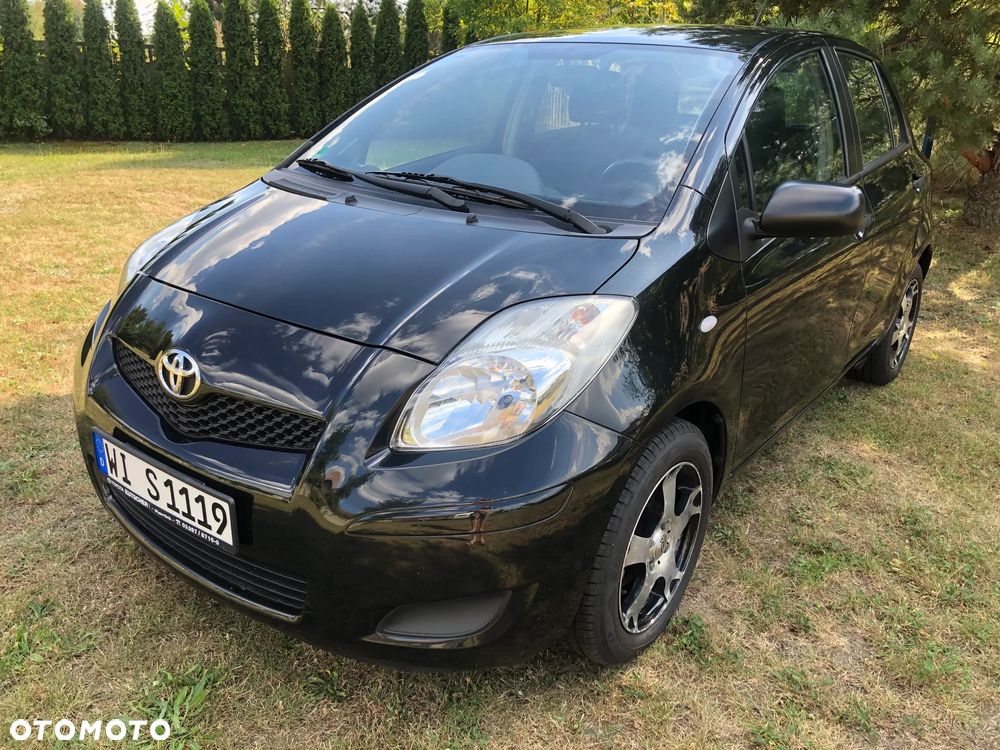 Toyota Yaris - 1