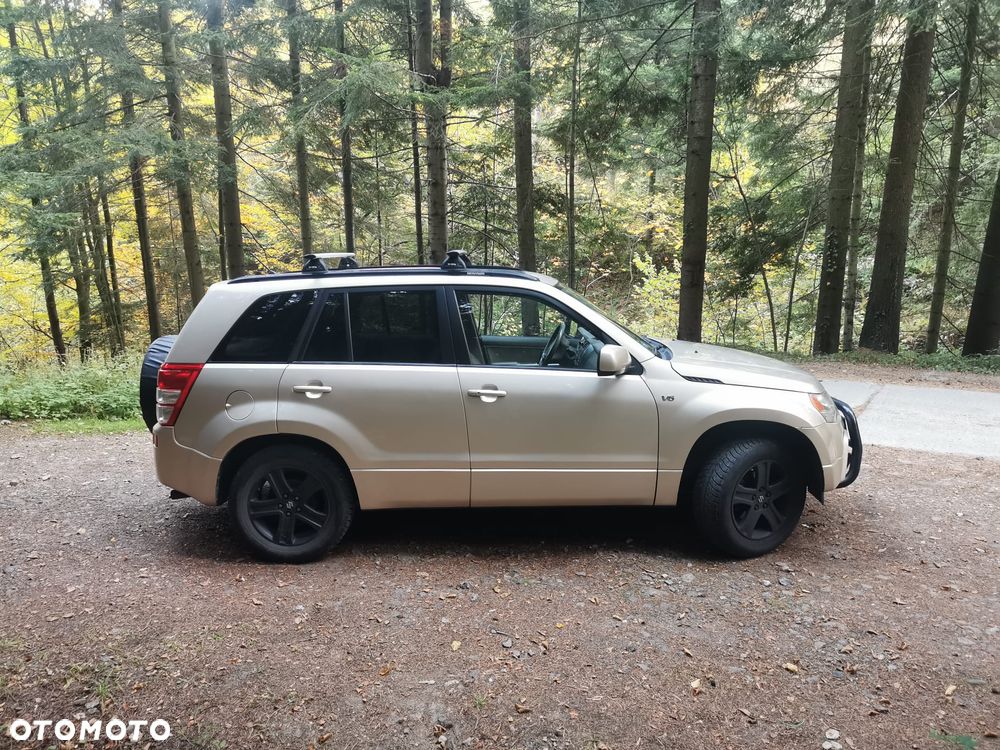 Suzuki Grand Vitara - 2