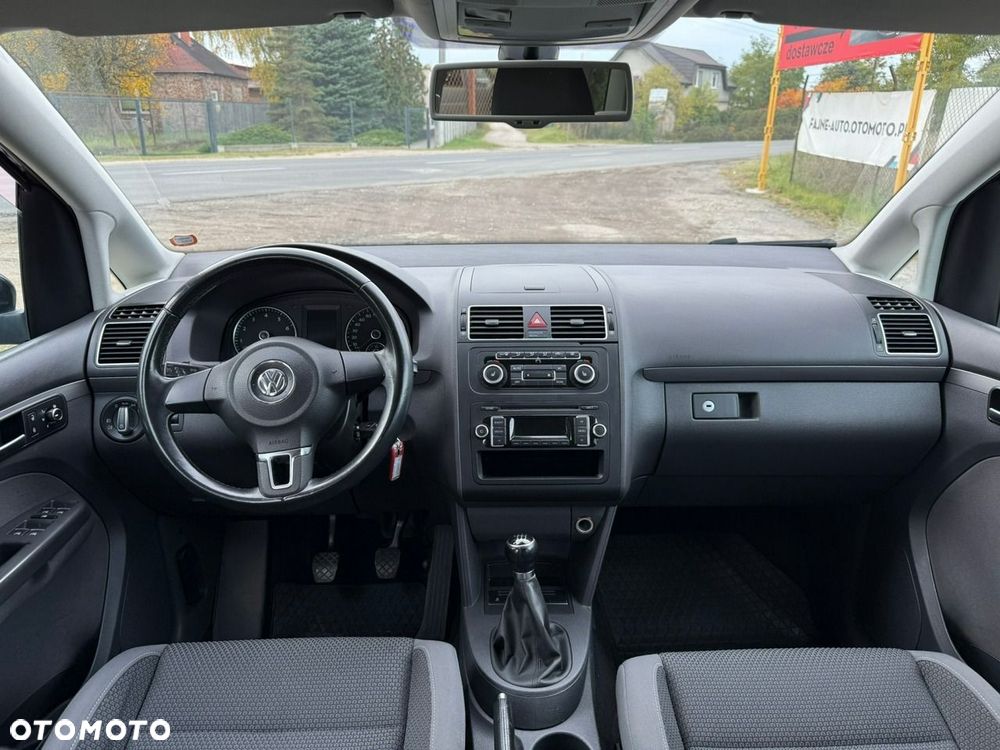 Volkswagen Touran - 5