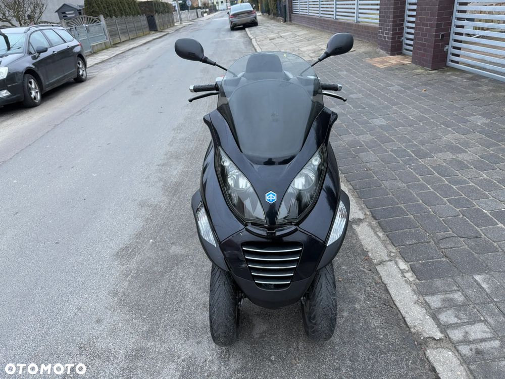 Piaggio MP-3 - 2