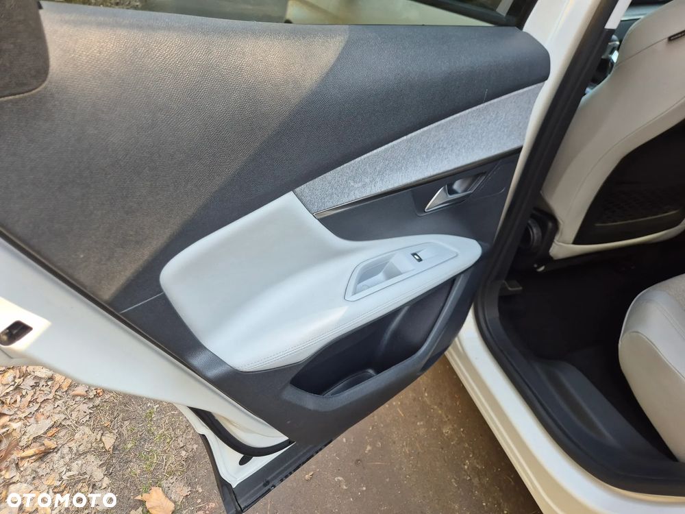 Peugeot 3008 BlueHDi 130 Stop & Start Allure - 18